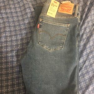 Women’s Levi’s 312 Shaping Slim size 28 x 28